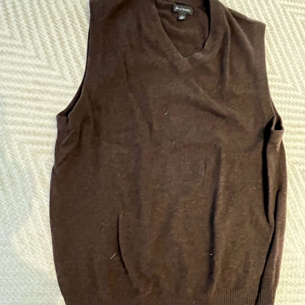 Men’s cashmere vest